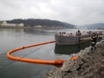 20140115_Oeleinsatz_Donau006.jpg