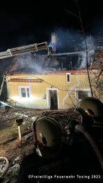 B3-Dachstuhlbrand__Texing-3_Mittel.jpg