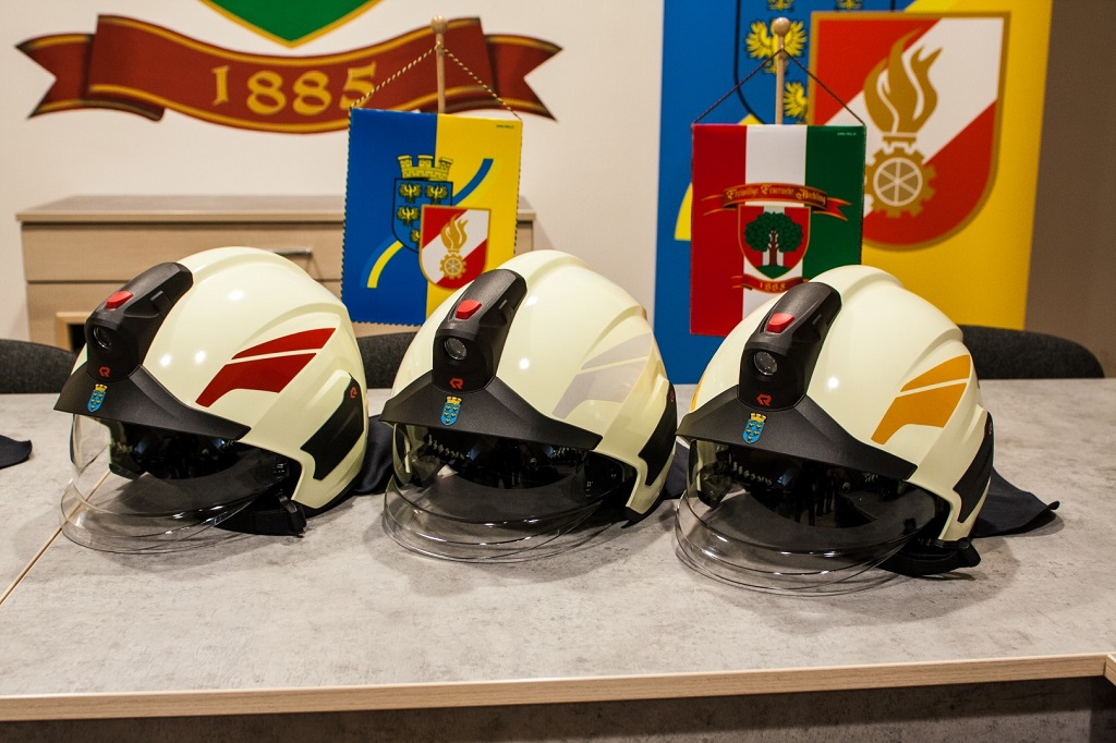 20200503 Helm03