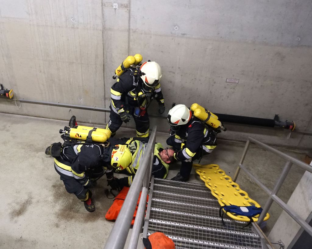 UA Uebung Klaeranlage FF Altenmarkt 20260417 2